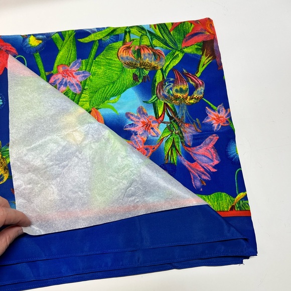 New Linea by Louis Dell'Olio Tiger Lily Scarf Blue Multicolor Butterfly - Picture 8 of 8
